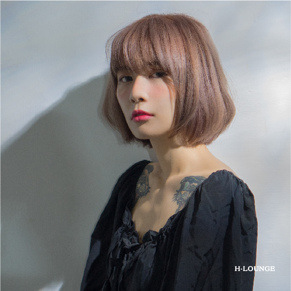Read more about the article 甜美可愛亞麻茶棕內彎短髮捲髮